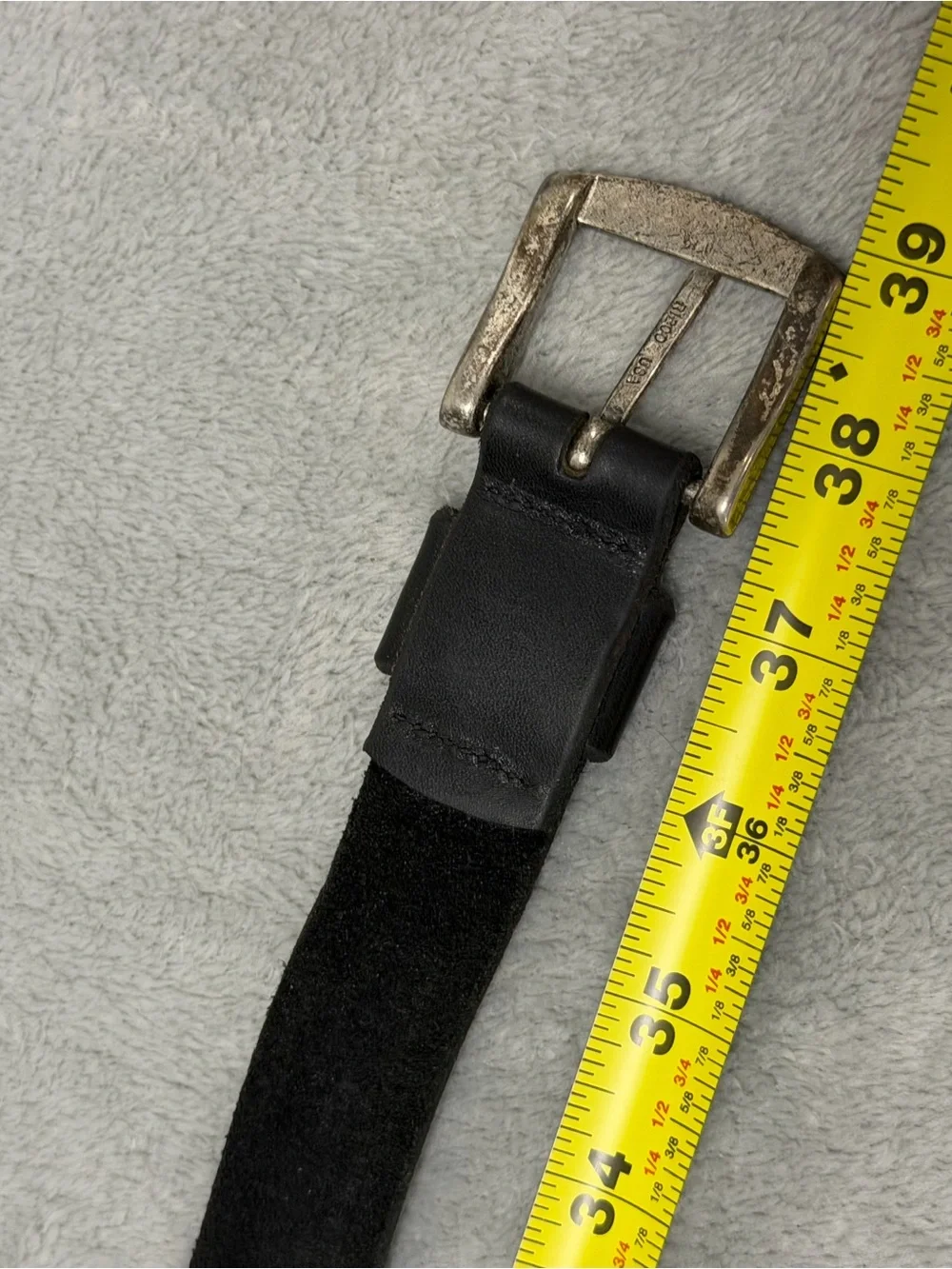 Vintage Levis Belt Made In USA Full Grain Cowhide Black Metal Logo Plate 2281